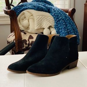 Splendid ankle booties